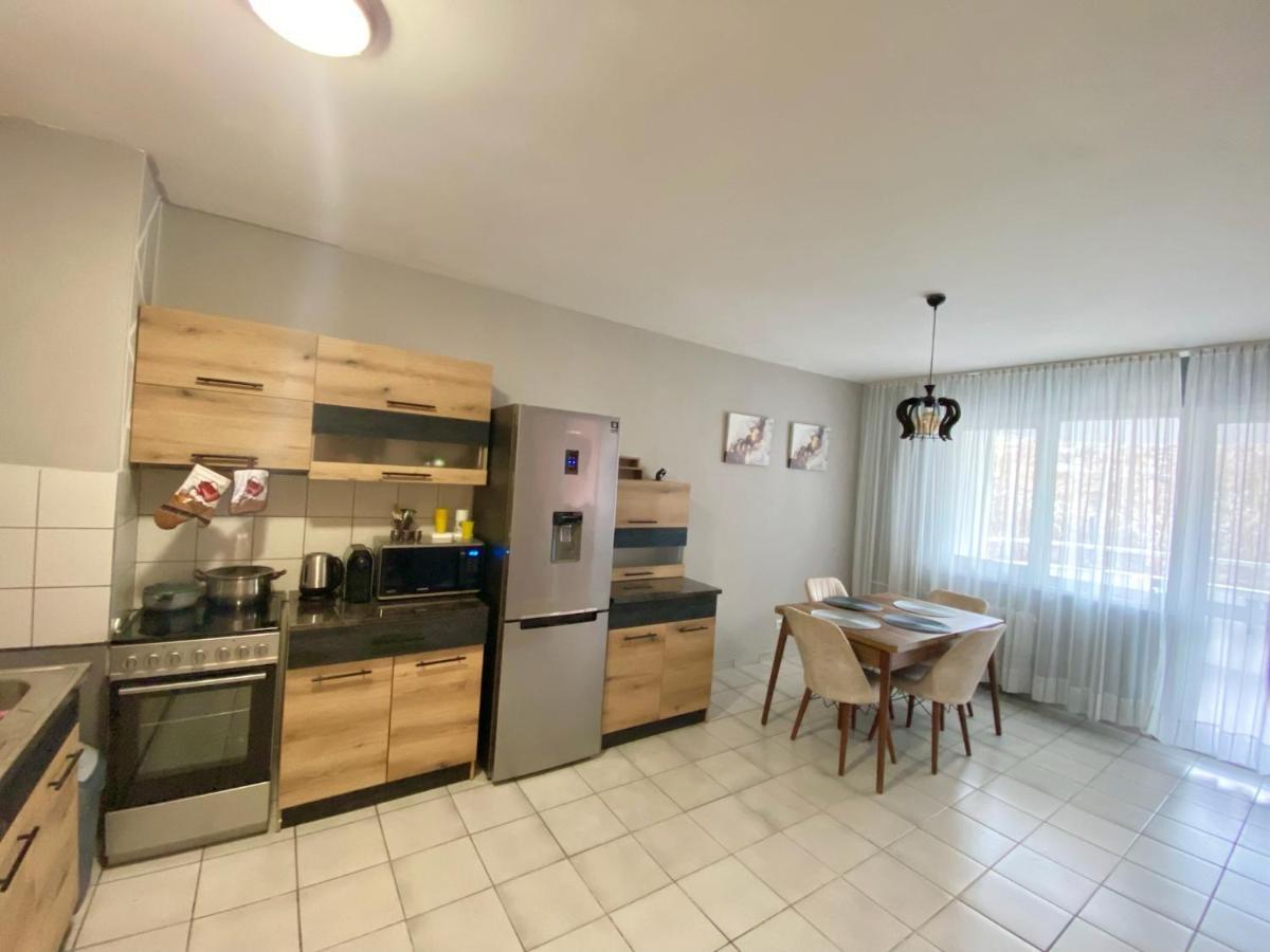 Spacious Apartment Next To South Park Просторен Апартамент До Южен Парк Top Location Sofia Extérieur photo
