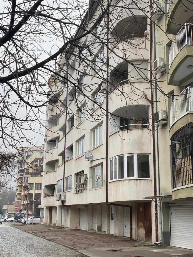 Spacious Apartment Next To South Park Просторен Апартамент До Южен Парк Top Location Sofia Extérieur photo