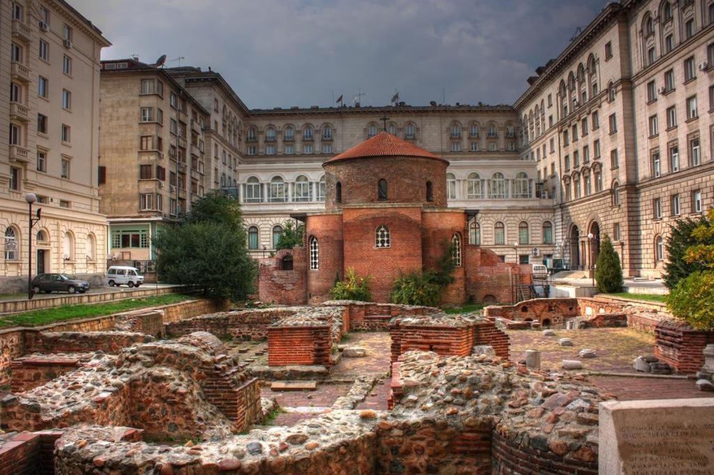 Spacious Apartment Next To South Park Просторен Апартамент До Южен Парк Top Location Sofia Extérieur photo