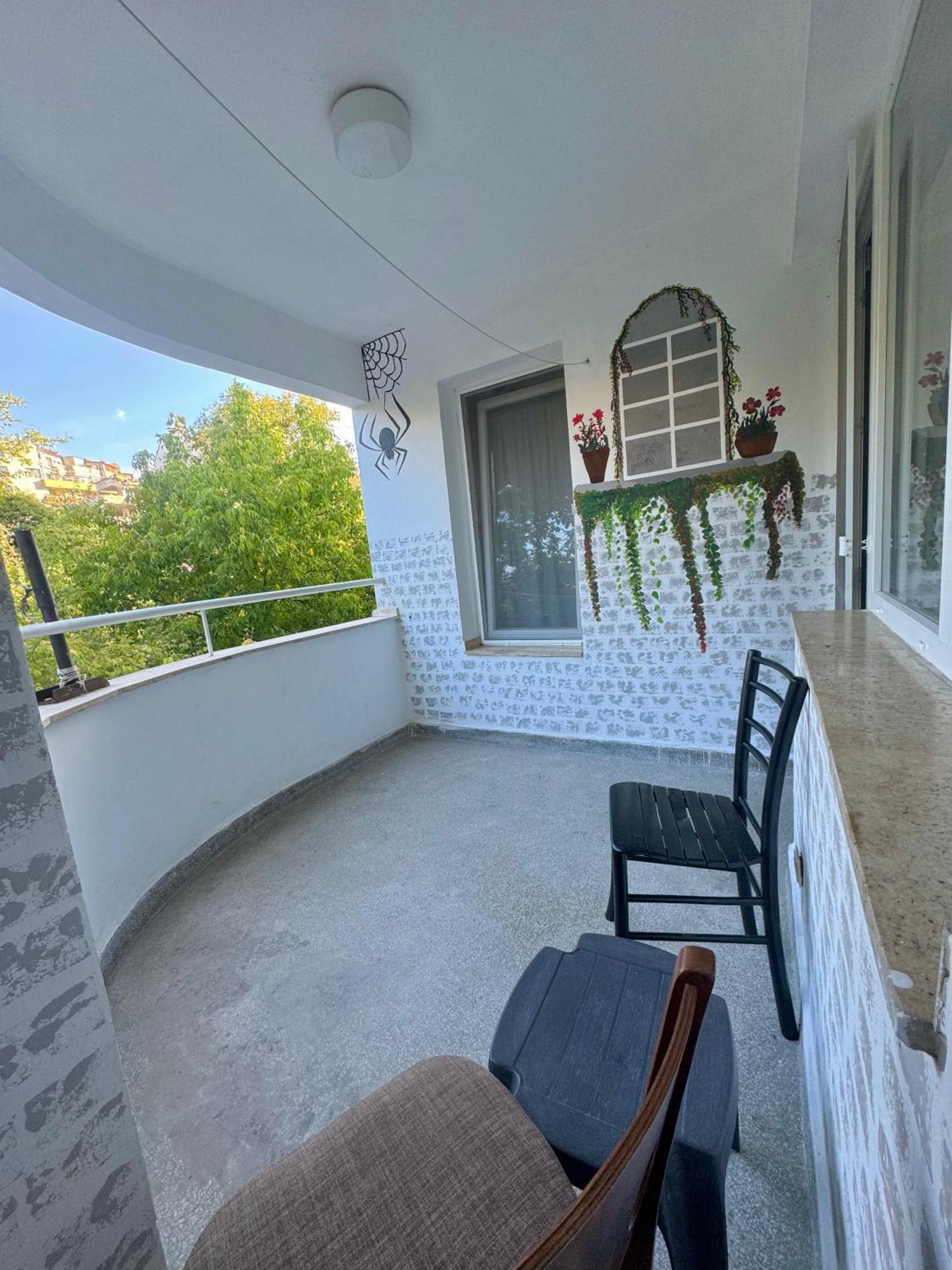 Spacious Apartment Next To South Park Просторен Апартамент До Южен Парк Top Location Sofia Extérieur photo
