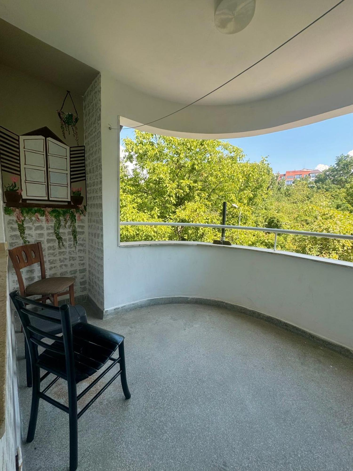 Spacious Apartment Next To South Park Просторен Апартамент До Южен Парк Top Location Sofia Extérieur photo